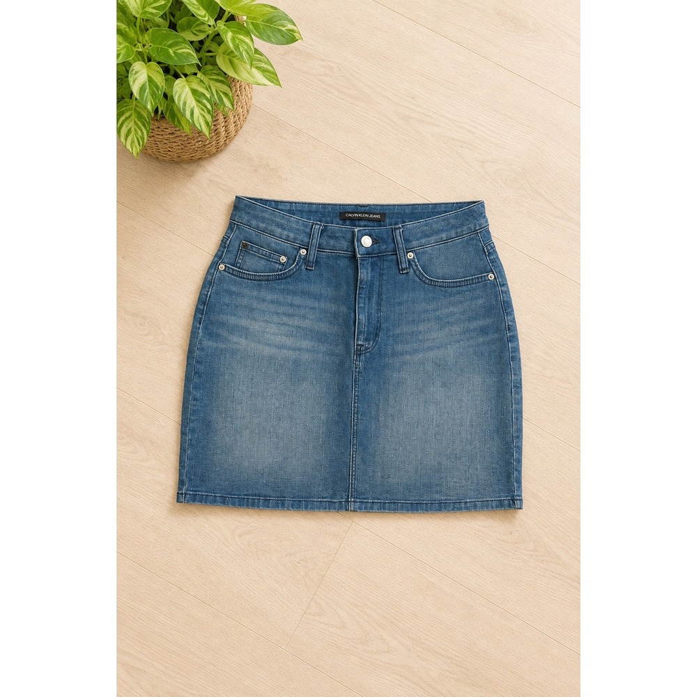 Calvin Klein Jeans Womens Denim Mini Skirt Medium Wash Blue Size 8 Cotton Blend